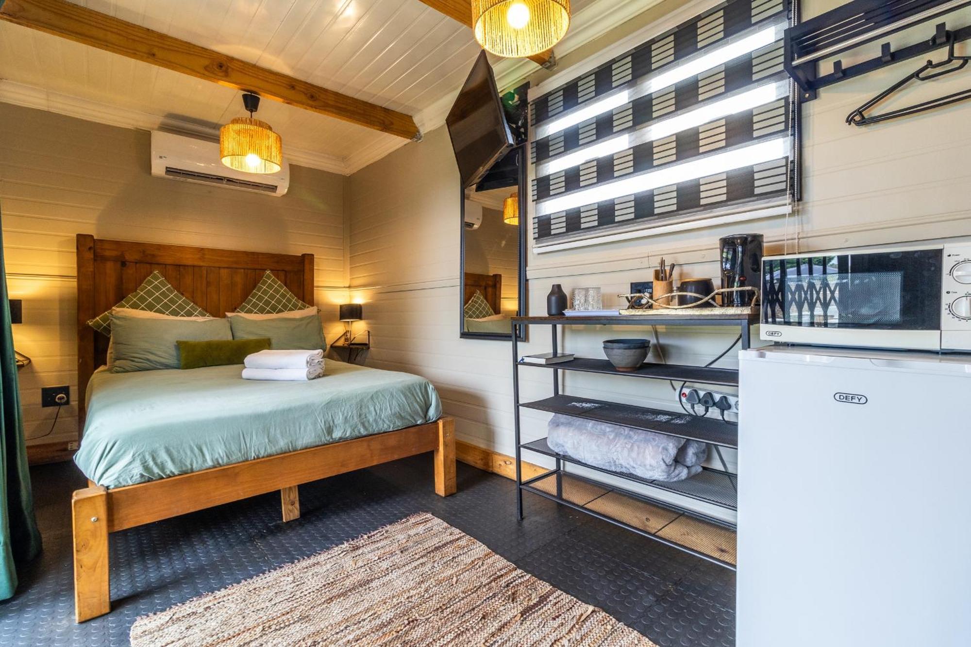 Bosveld In Die Stad 2 Guesthouse Alberton Eksteriør bilde
