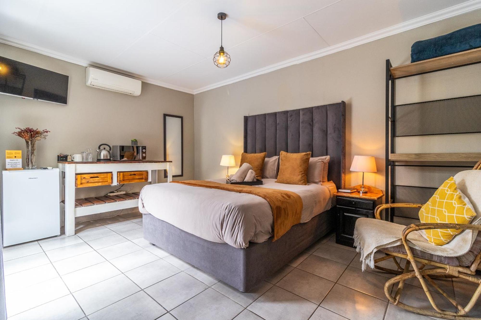 Bosveld In Die Stad 2 Guesthouse Alberton Eksteriør bilde